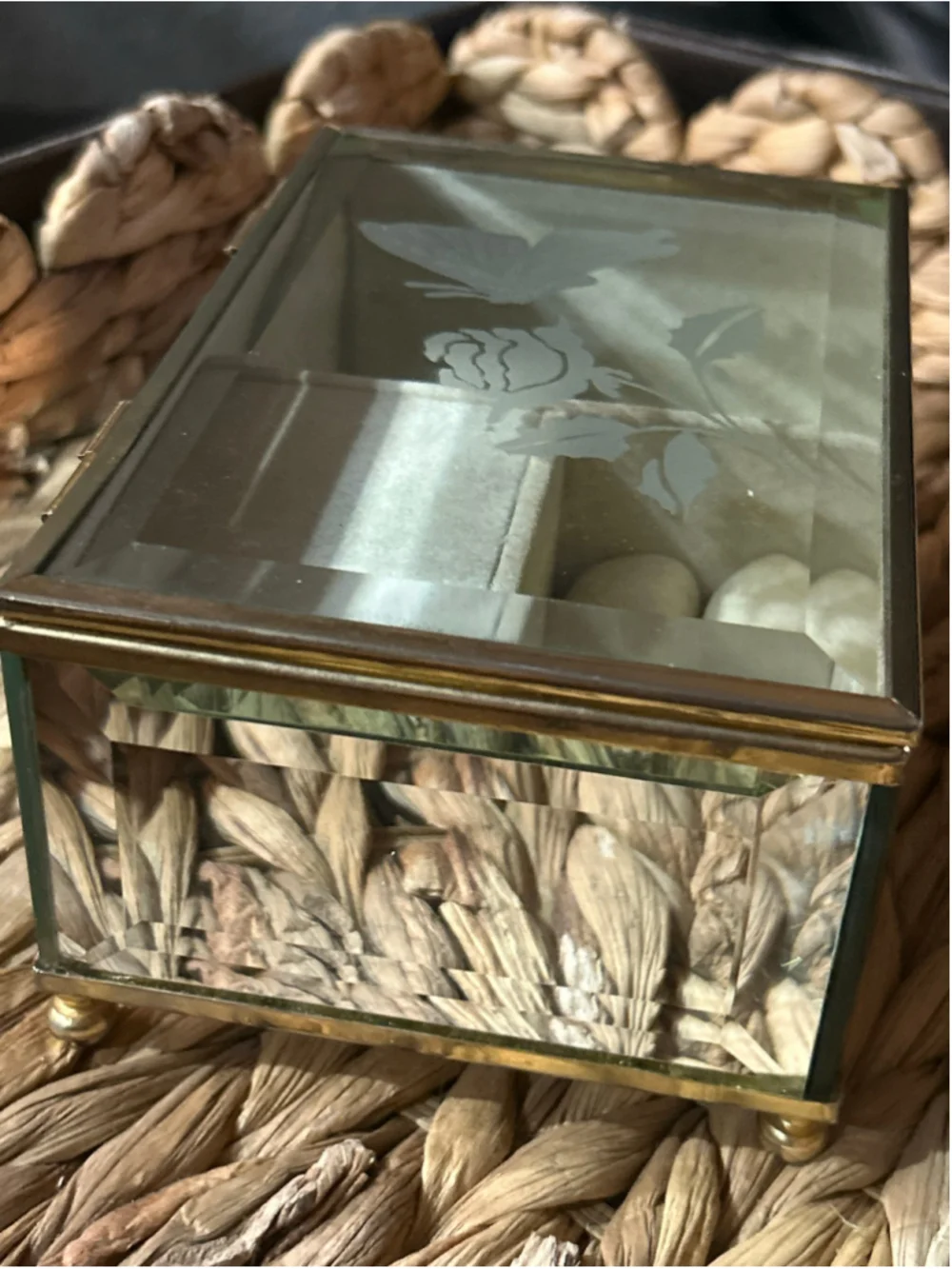 Vintage edge glass, musical jewelry box